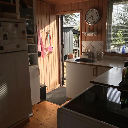 Hyggeligt Sommerhus I Ebeltoft, Taet Pa Strand Og Skov. ภายนอก รูปภาพ